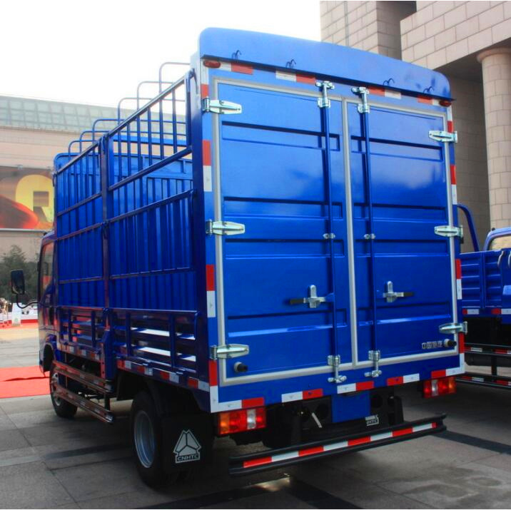 中国重汽HOWO 悍将 102马力 3.85米排半仓栅轻卡5