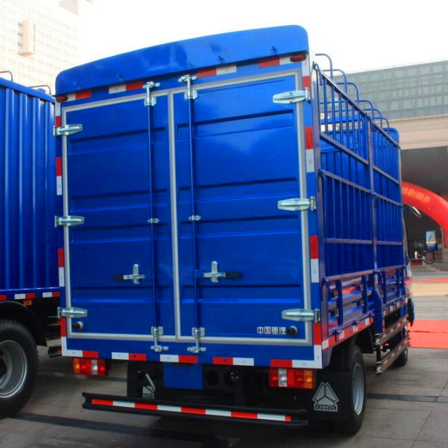 中国重汽HOWO 悍将 102马力 3.85米排半仓栅轻卡6