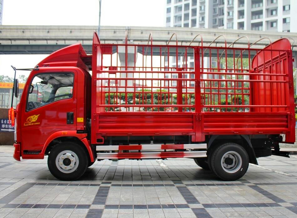 中国重汽HOWO 悍将 115马力 4.2米单排仓栅式轻卡10