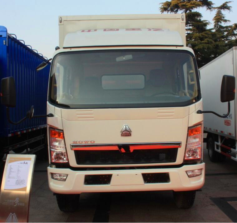 中国重汽HOWO 悍将 160马力 4X2 厢式载货车(ZZ5167XXYG5615C1)1