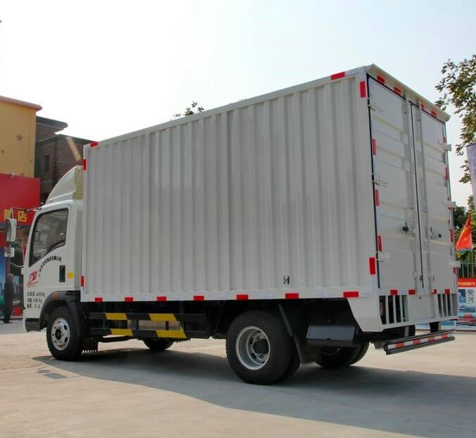 中国重汽HOWO 统帅 129马力 4.2米单排厢式轻卡蓝色5